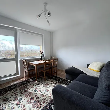 Kurpinskiego 14, 10 Min Od Starego Miasta. Apartamento